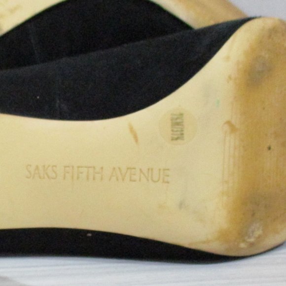 SAKS FIFTH AVENUE 'BERNADET'  3.5" ANKLE STRAP HEELS! BLACK MICRO-SUEDE. - Picture 12 of 13